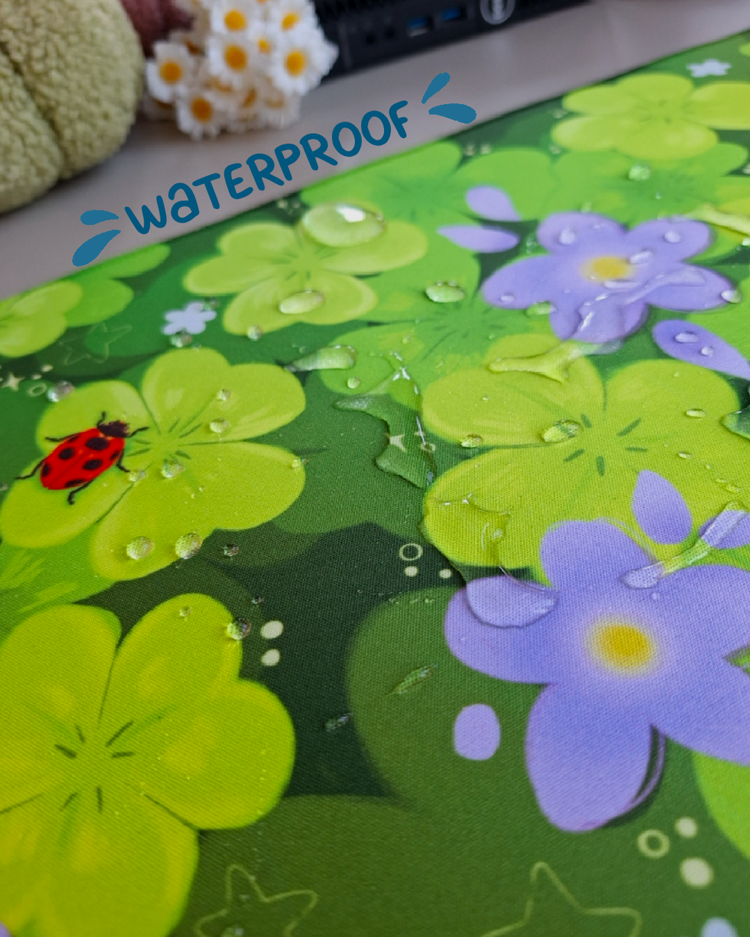Clover Desk Mat