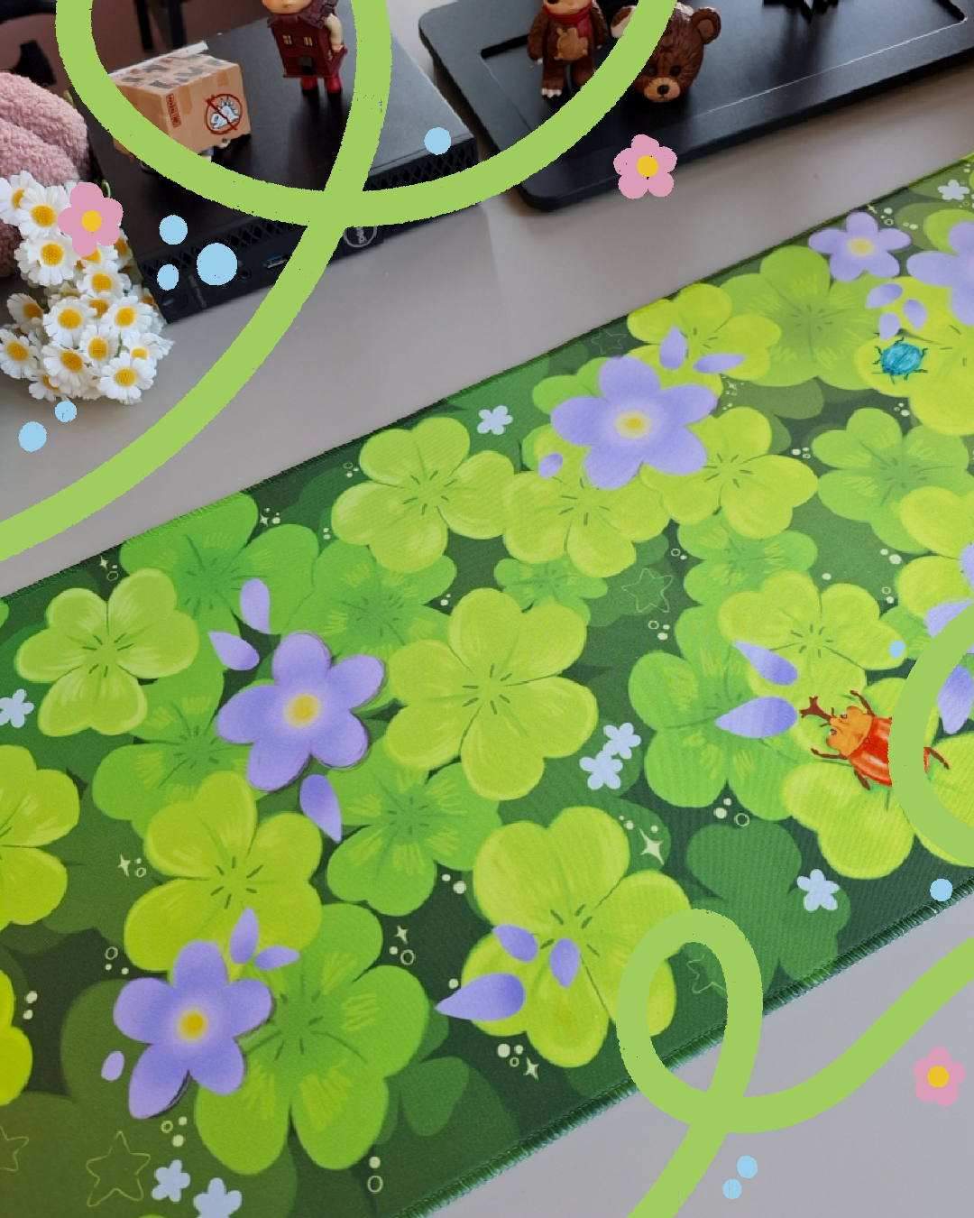 Clover Desk Mat